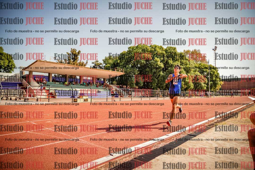 Fotos de los 3000 m llanos de varones