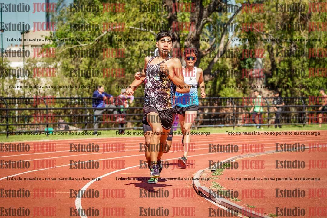 Fotos de los 2400 m de varones