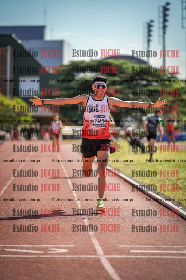 Fotos de los 10.000 m de varones - serie 1