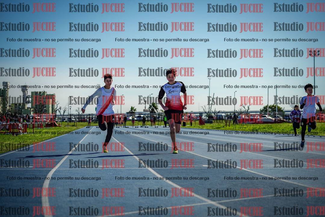 Fotos de los 80 m llanos de varones - U14