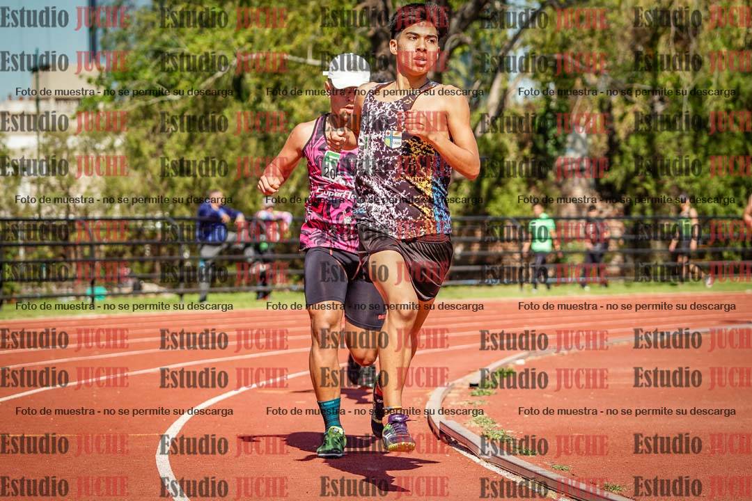 Fotos de los 2400 m de varones