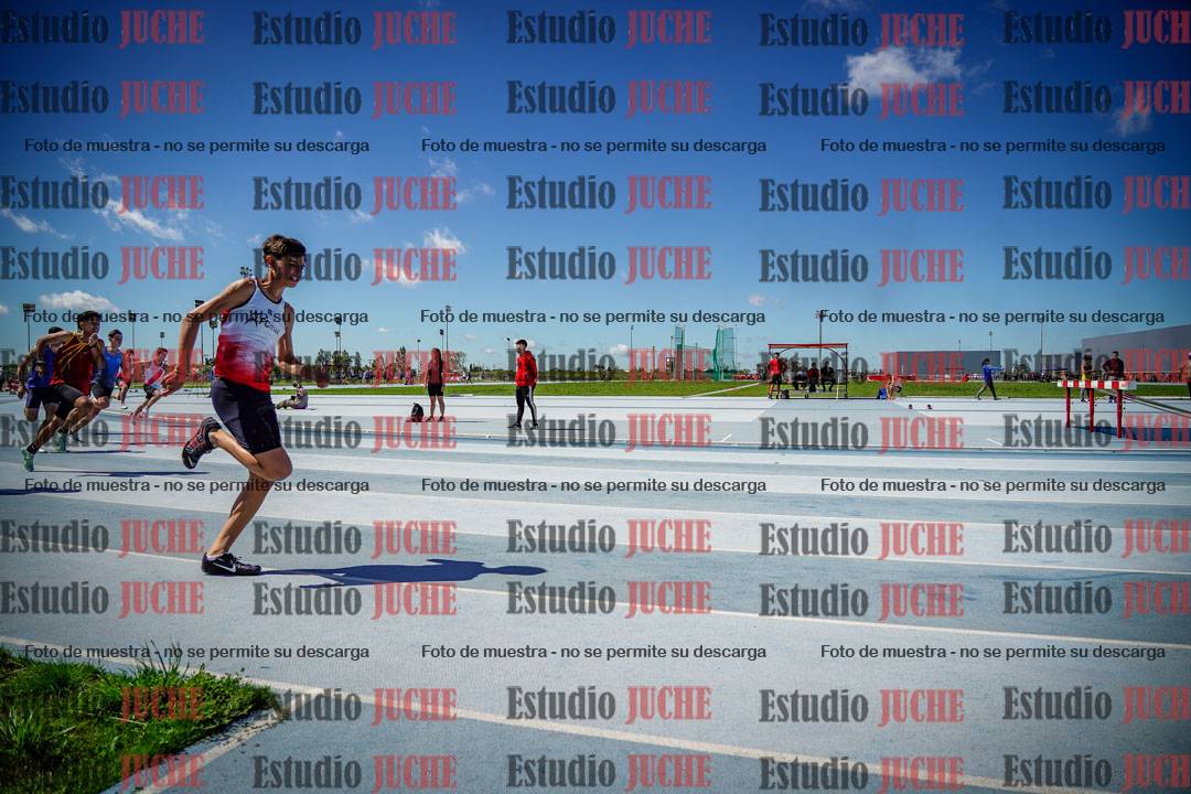 Fotos de los 200 m llanos de varones