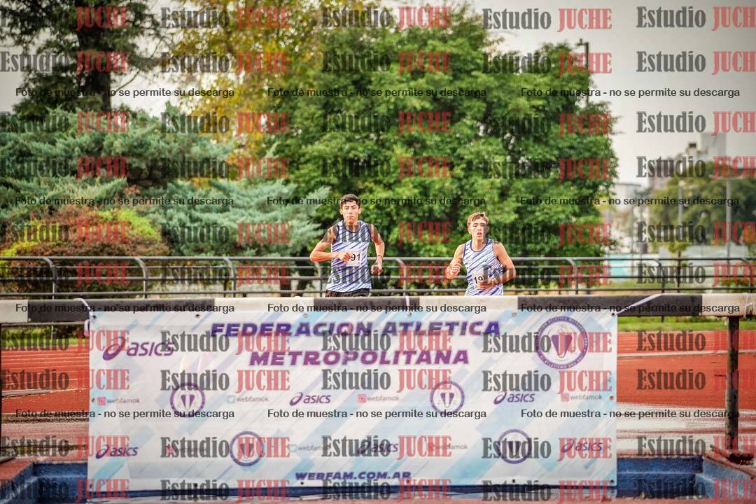 Fotos de los 3000 m con obstáculos de varones