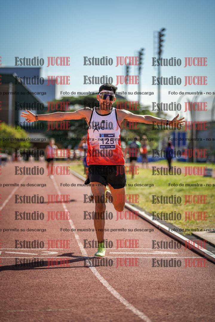Fotos de los 10.000 m de varones - serie 1