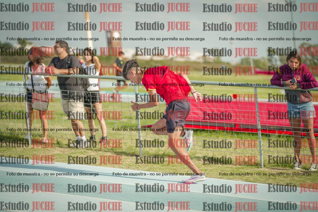 Fotos de los 400 m llanos de varones