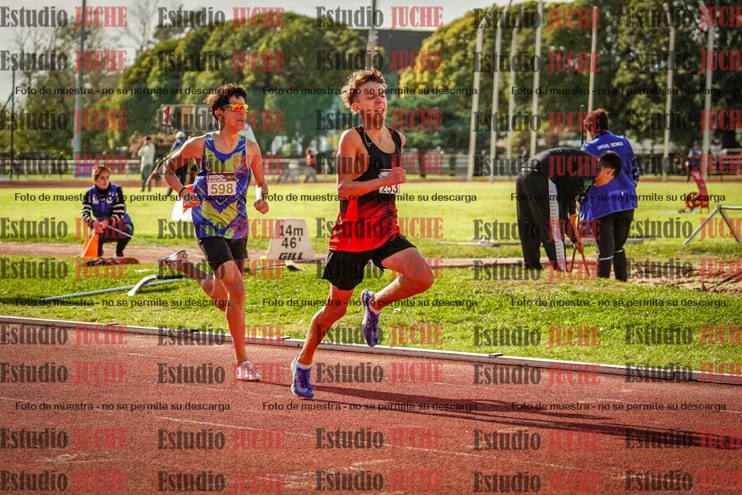 Fotos de los 600 m llanos de varones