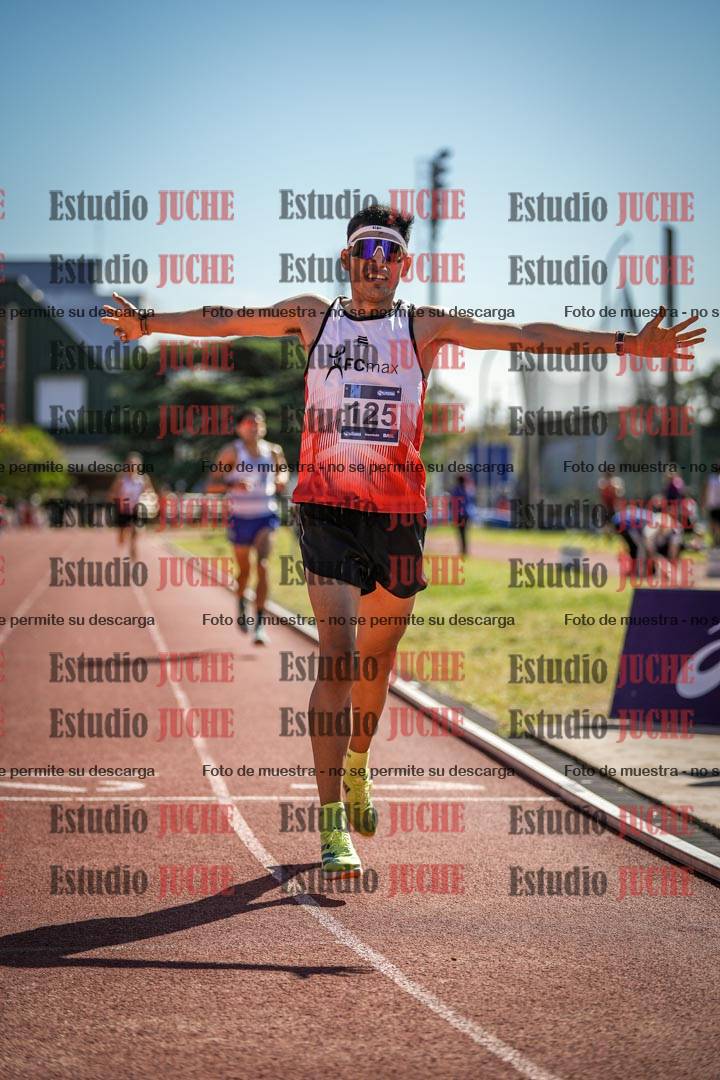 Fotos de los 10.000 m de varones - serie 1