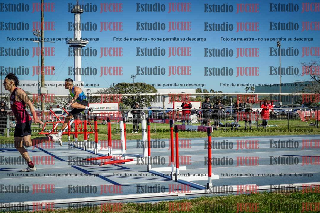 Fotos de los 400 m con vallas de varones