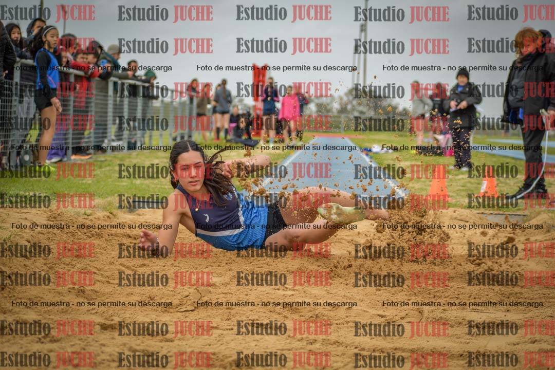 Fotos del salto en largo de mujeres - U18