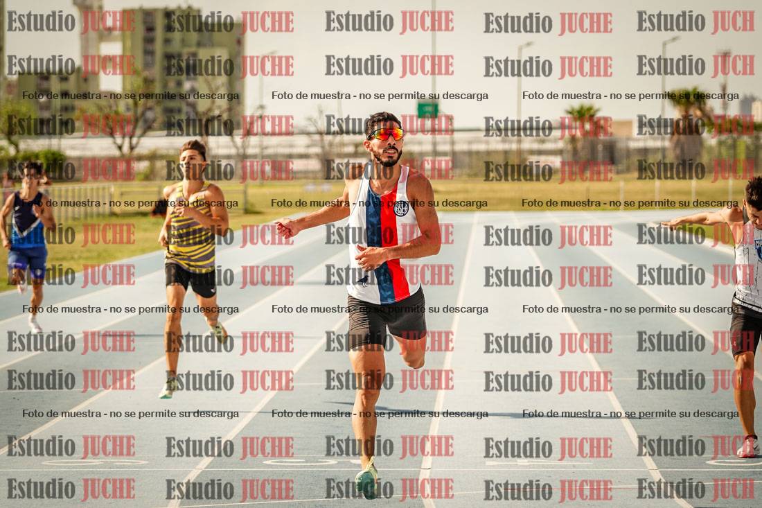 Fotos de los 300 m llanos de varones