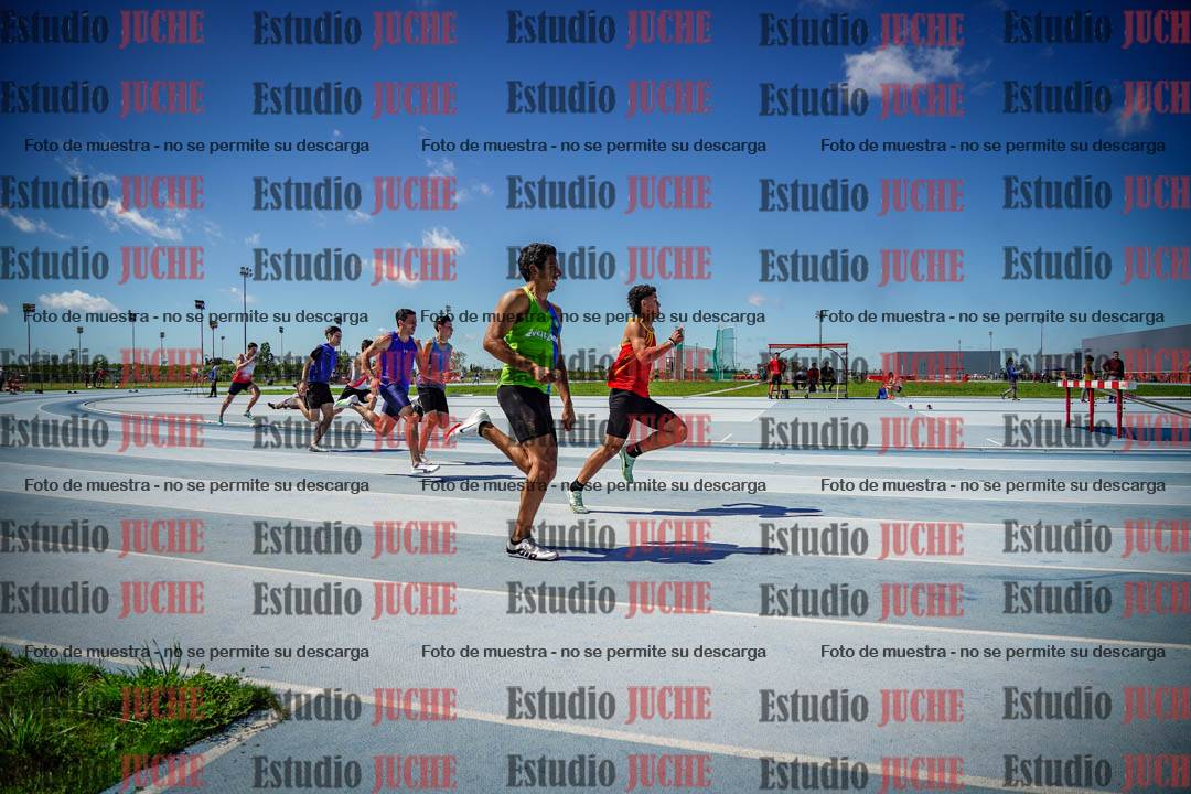 Fotos de los 200 m llanos de varones