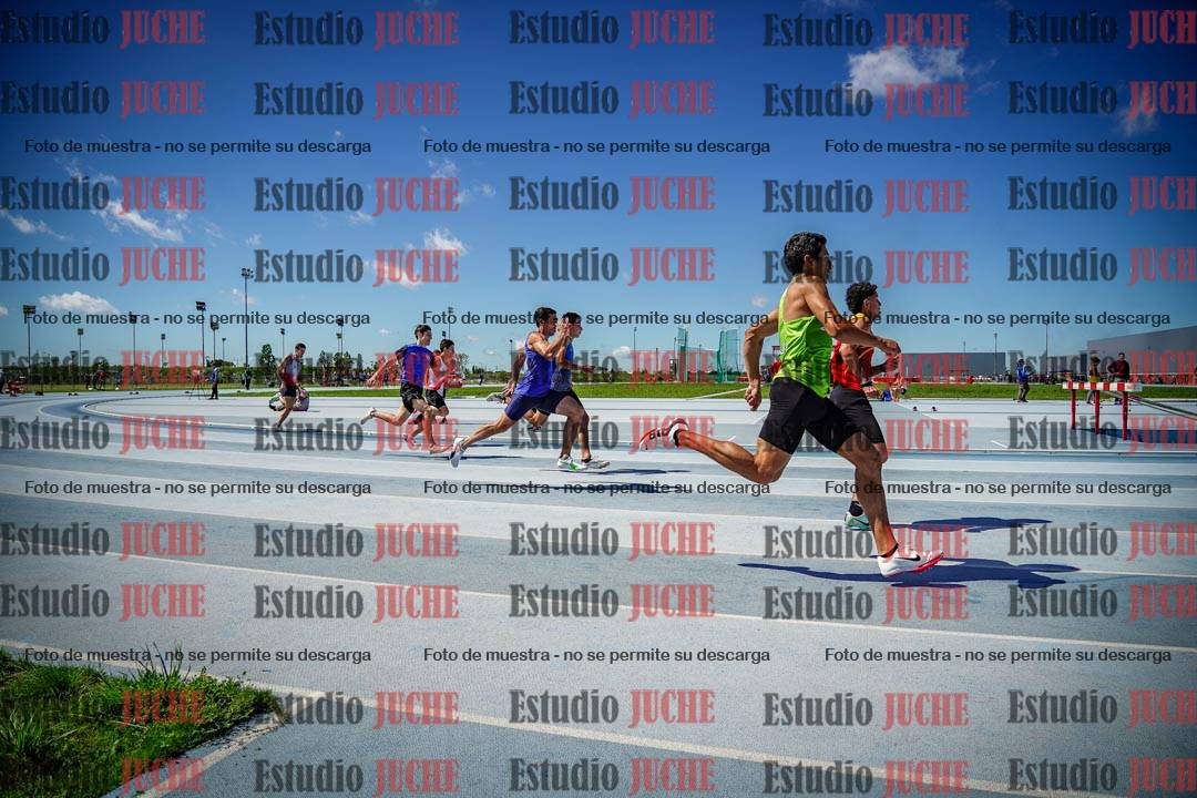 Fotos de los 200 m llanos de varones