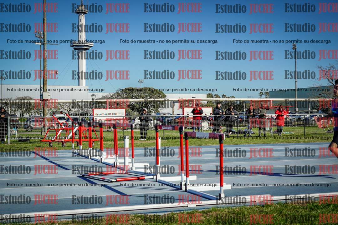 Fotos de los 400 m con vallas de varones