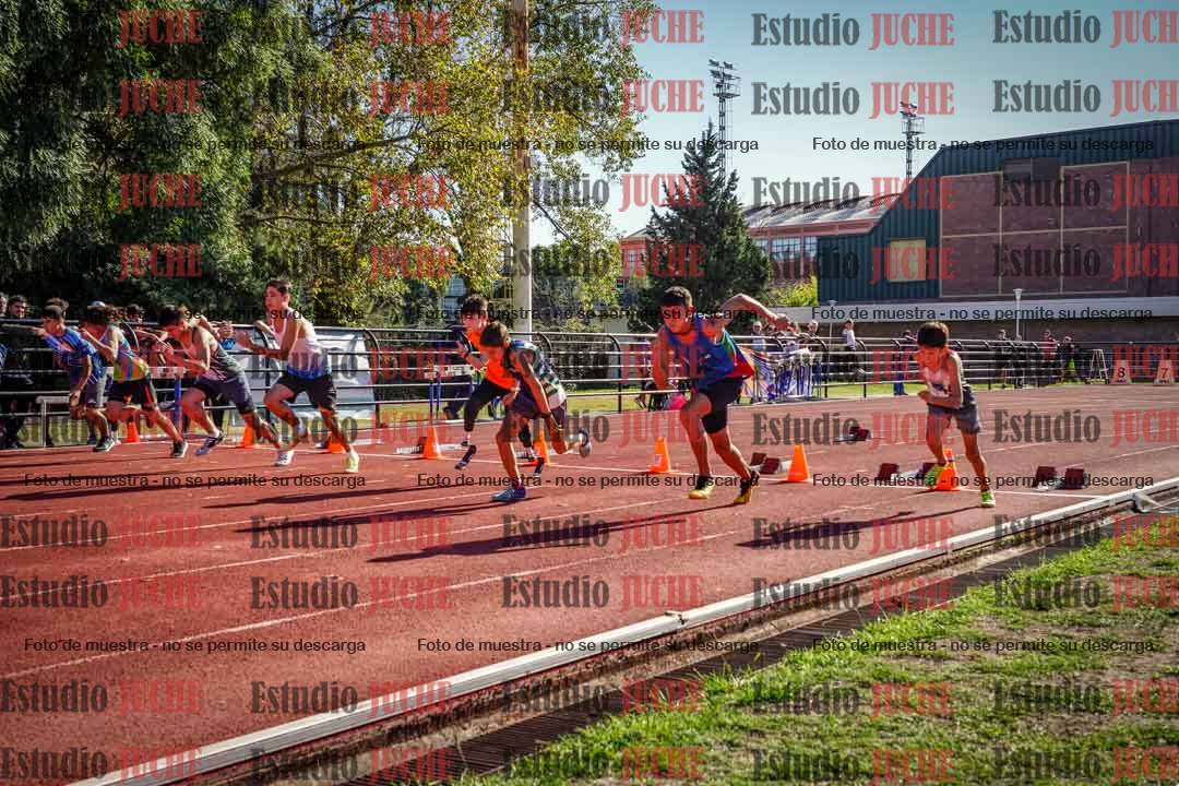 Fotos de los 80 m llanos de varones