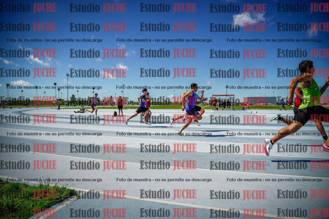 Fotos de los 200 m llanos de varones