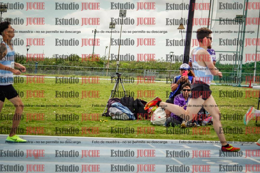 Fotos de los 1000 m llanos de varones