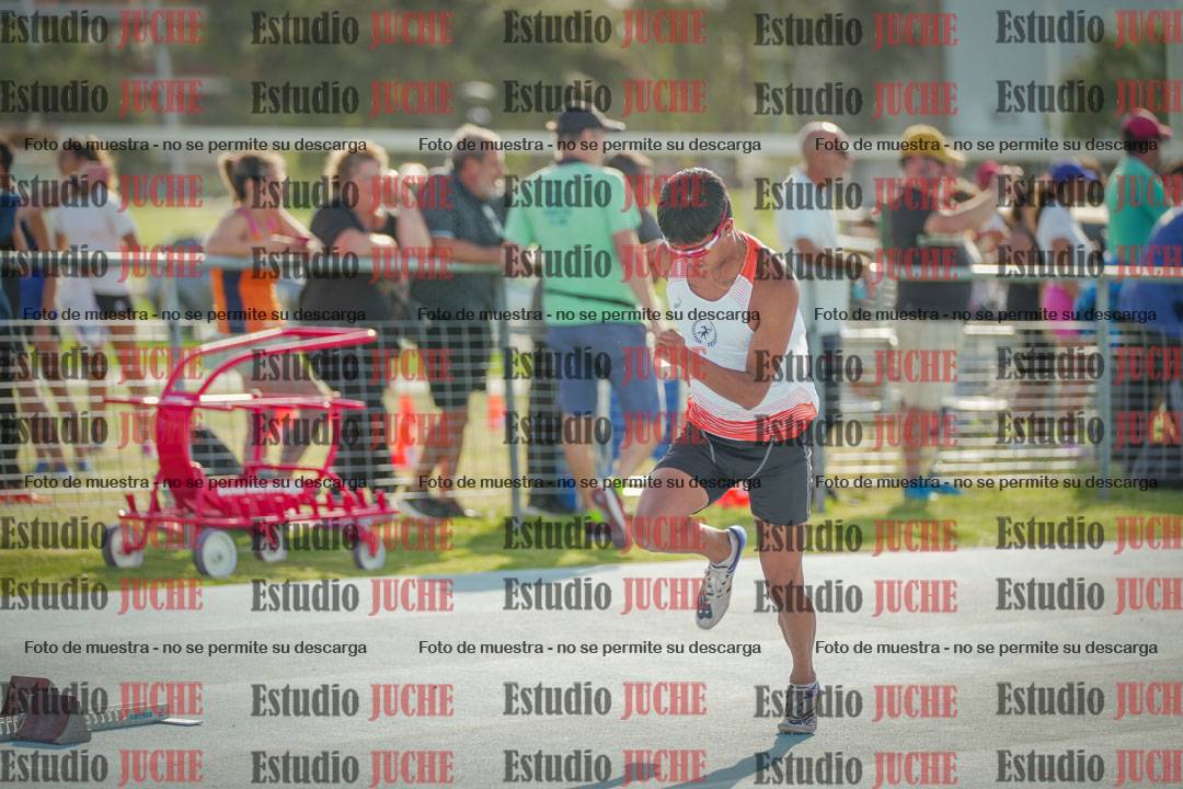 Fotos de los 400 m llanos de varones