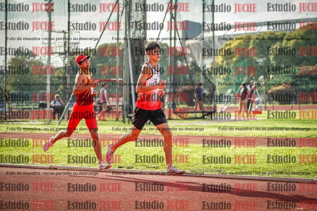 Fotos de los 2000 m con obstáculos de varones