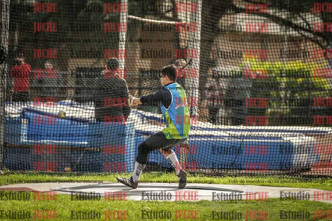 Fotos del lanzamiento de martillo de varones