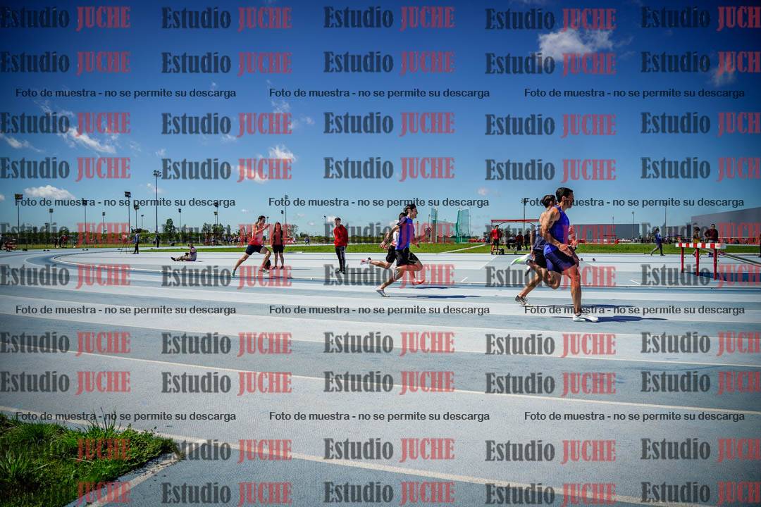 Fotos de los 200 m llanos de varones