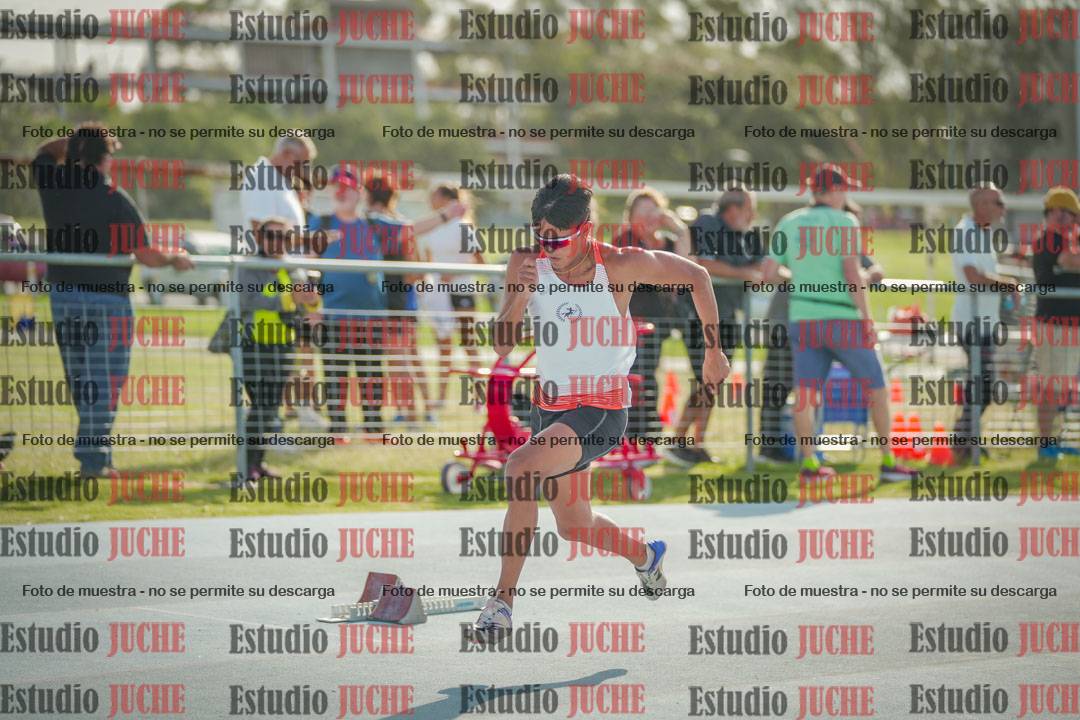 Fotos de los 400 m llanos de varones