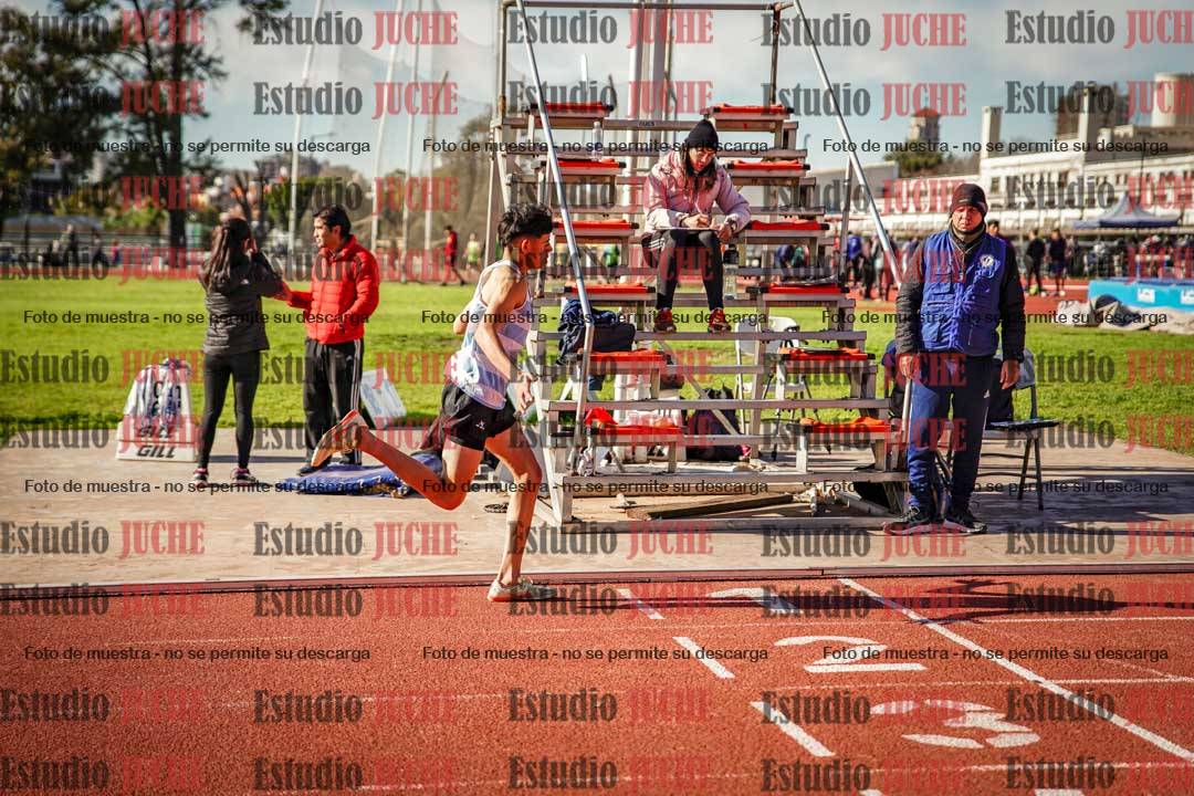 Fotos de los 2400 m llanos de varones