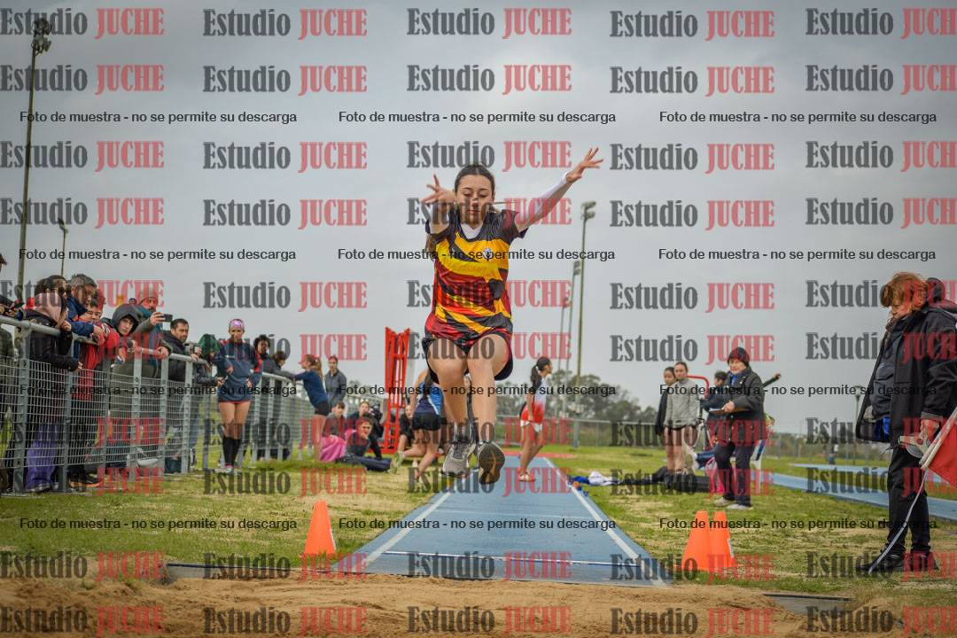 Fotos del salto en largo de mujeres - U18