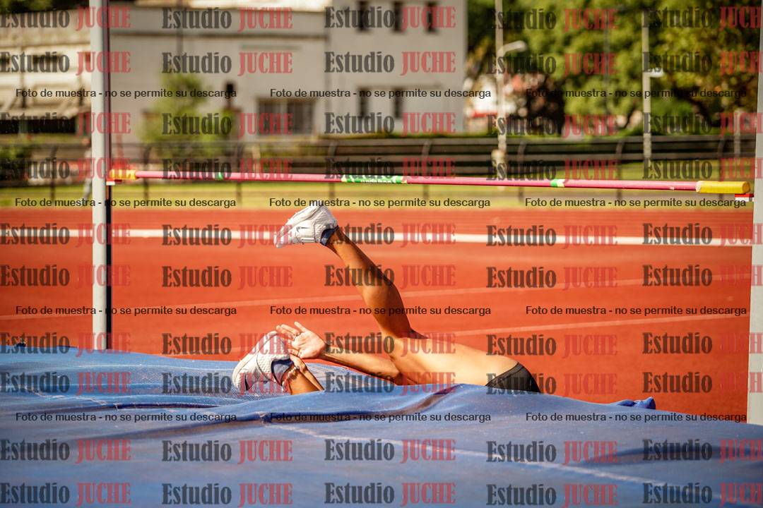 Fotos del salto en alto de mujeres - combinadas 2