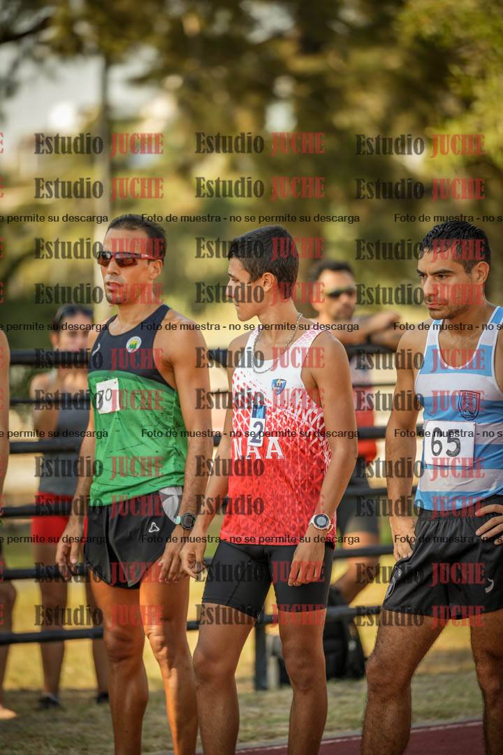 Fotos de los 3000 m llanos de varones