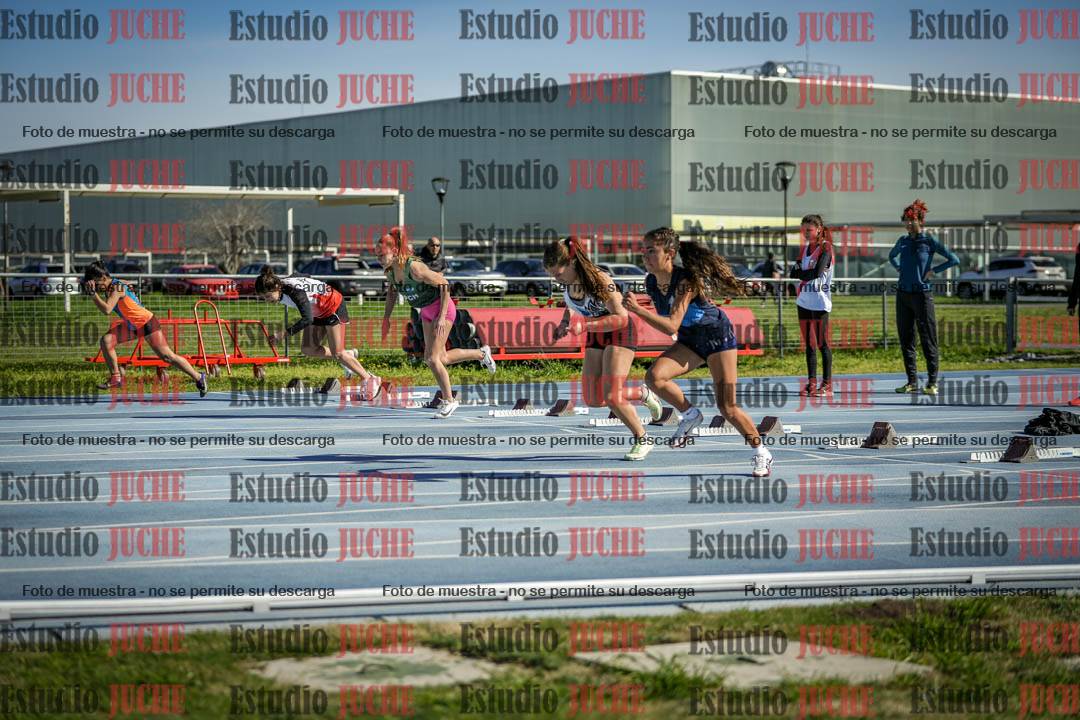 Fotos de los 100 m llanos de mujeres - U17