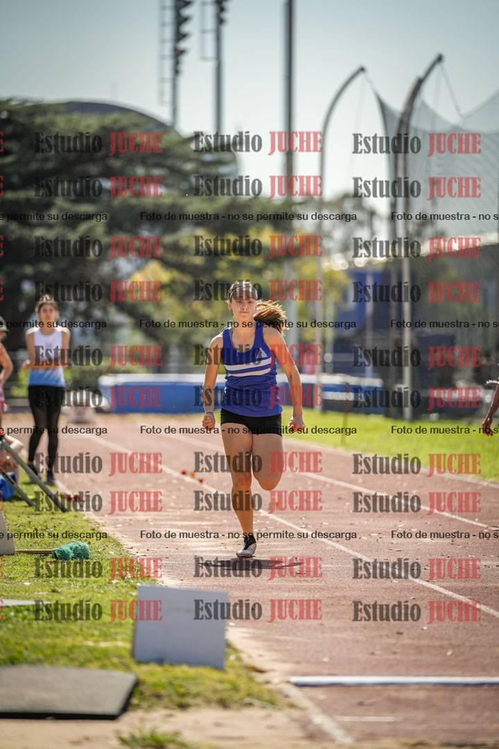 Fotos del salto en largo de mujeres - ambas categorías