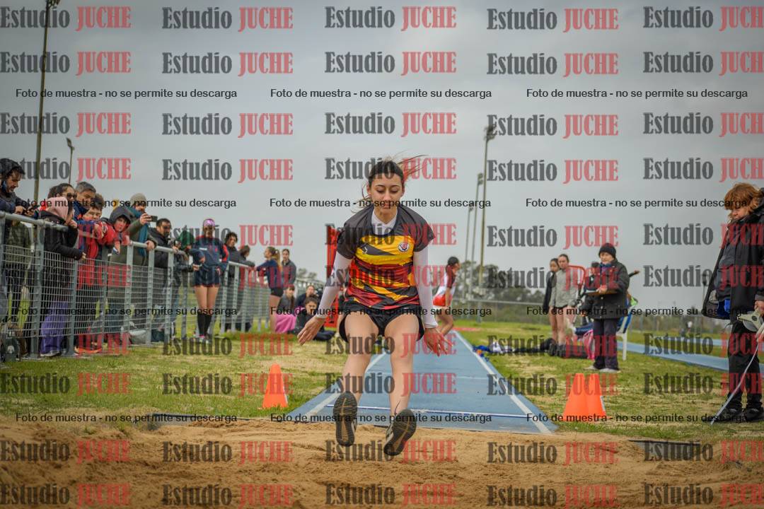 Fotos del salto en largo de mujeres - U18