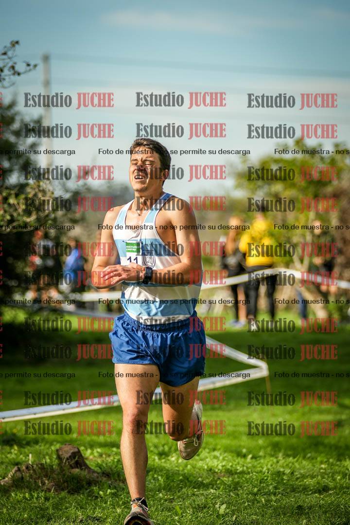 Fotos de la llegada del cross de 4000 m - varones
