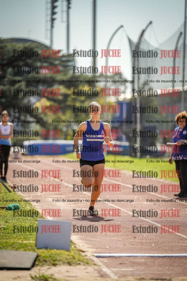 Fotos del salto en largo de mujeres - ambas categorías
