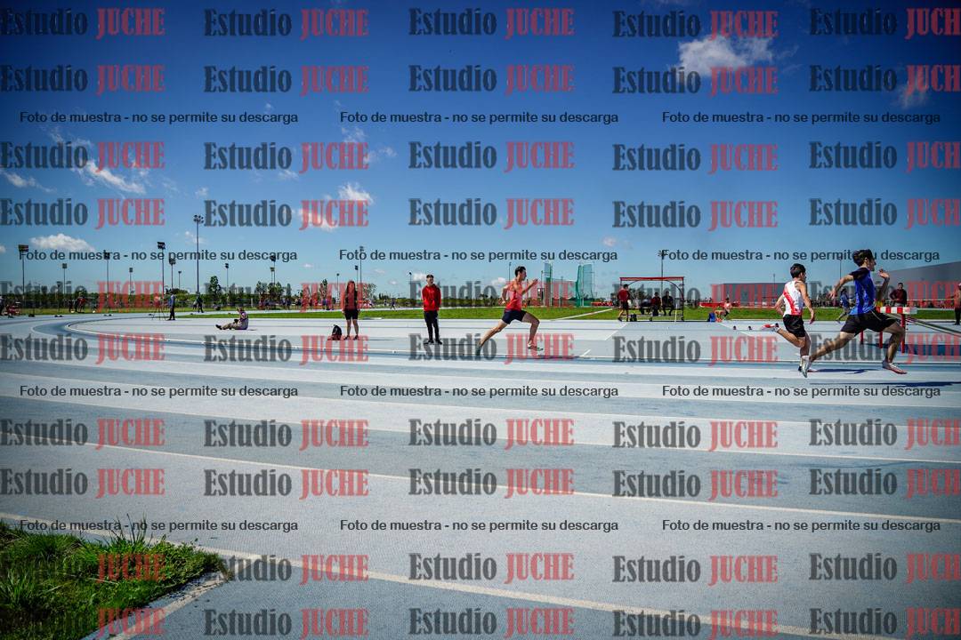 Fotos de los 200 m llanos de varones