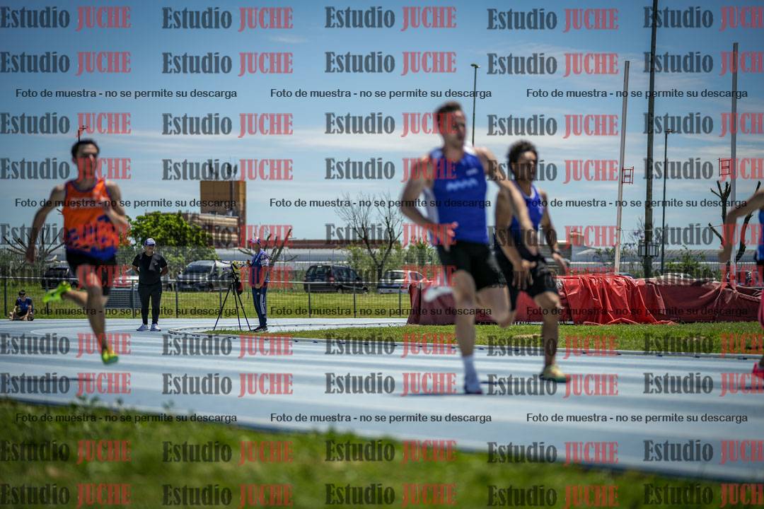 Fotos de los 100 m llanos de varones