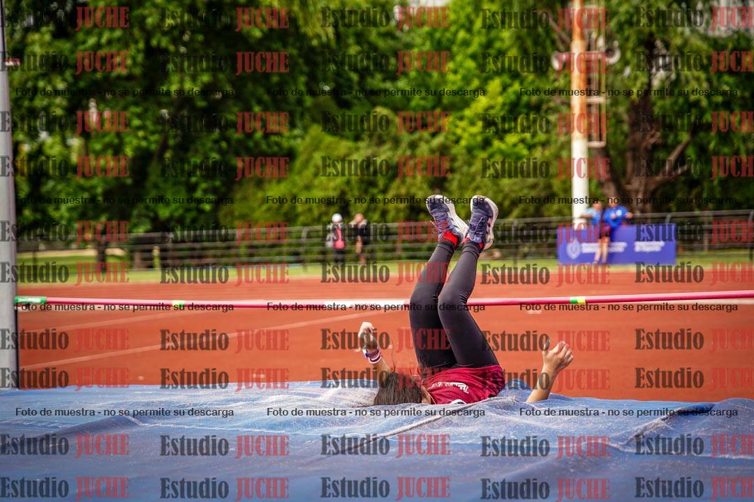 Fotos del salto en alto de mujeres