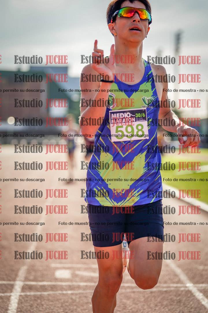 Fotos de los 600 m llanos de varones