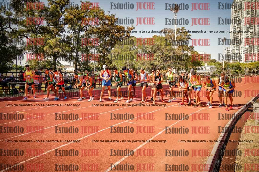 Fotos de los 3000 m llanos de varones