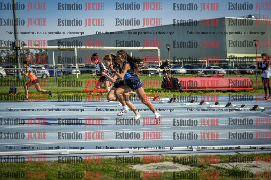 Fotos de los 100 m llanos de mujeres - U17