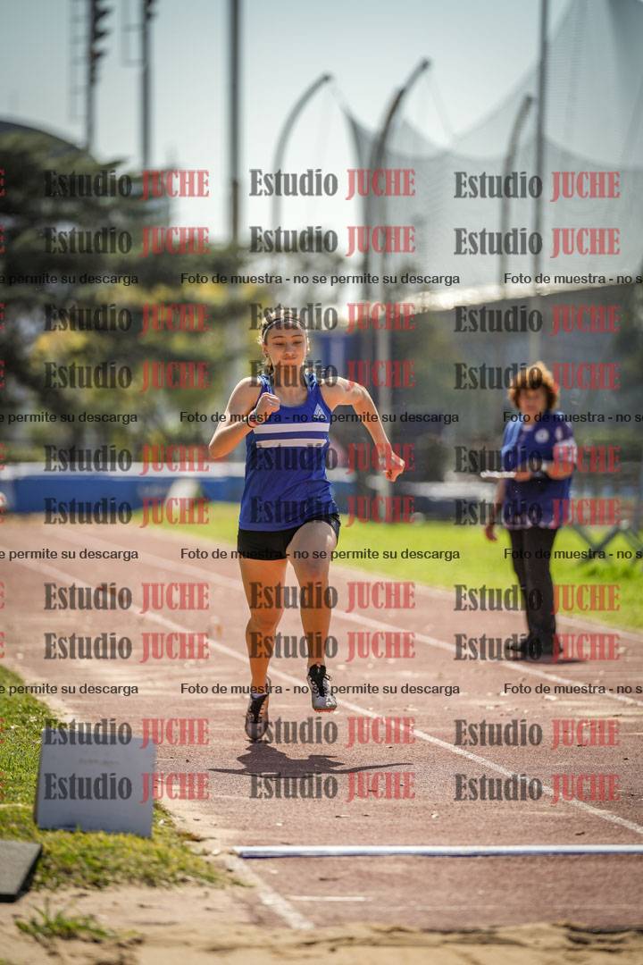 Fotos del salto en largo de mujeres - ambas categorías