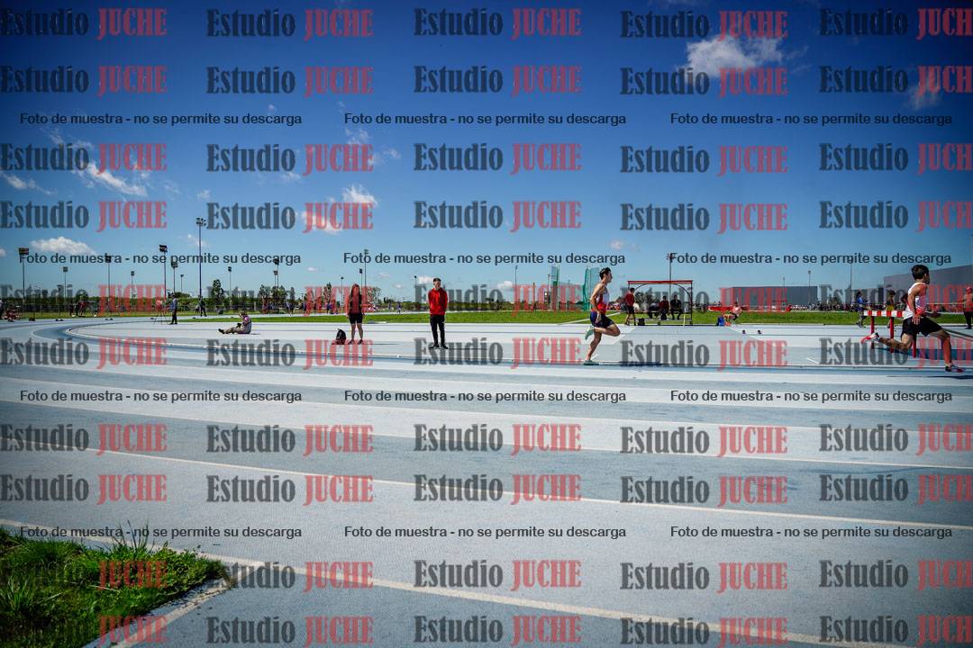 Fotos de los 200 m llanos de varones