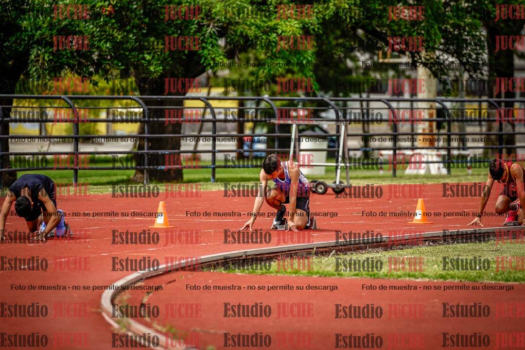 Fotos de los 200 m llanos de varones