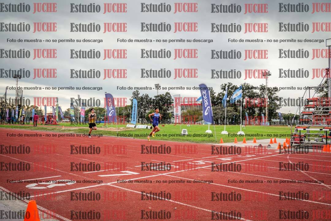 Fotos de los 400 m con vallas de varones