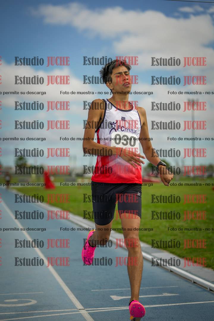 Fotos de los 1000 m llanos de varones