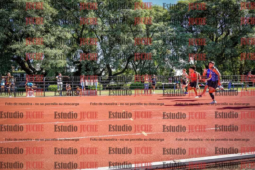 Fotos de los 100 m llanos de varones