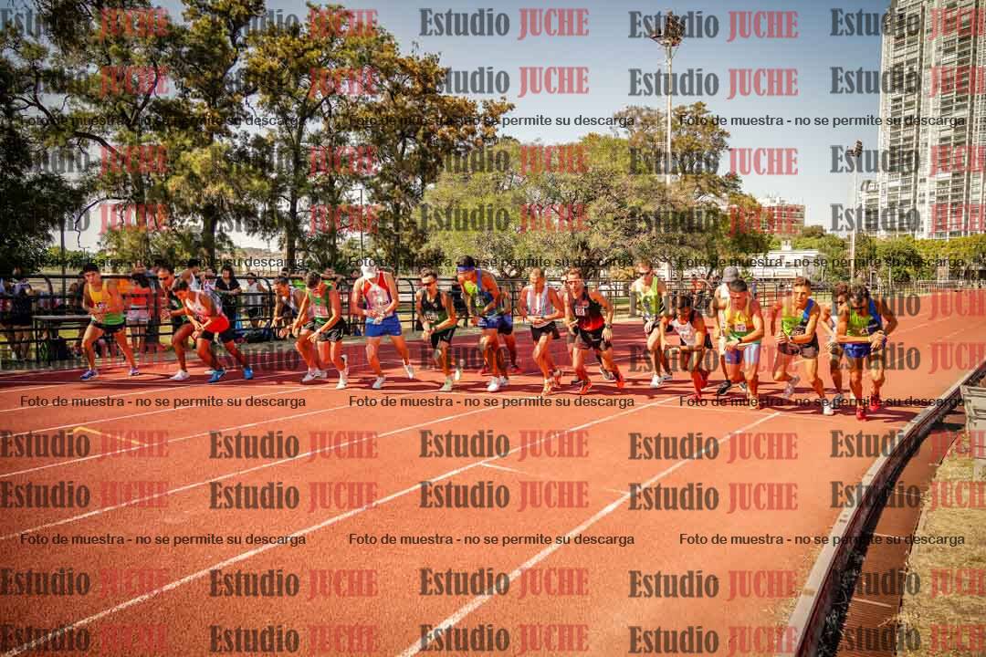Fotos de los 3000 m llanos de varones