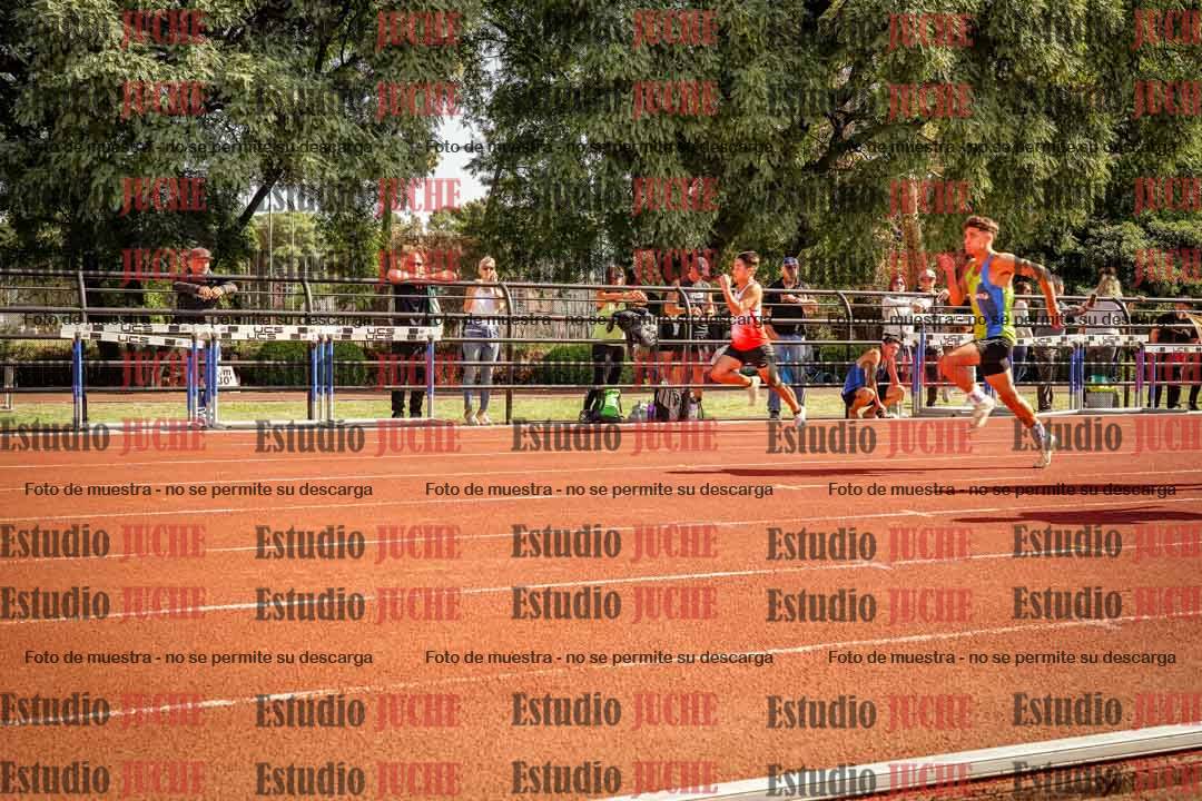 Fotos de los 100 m llanos de varones
