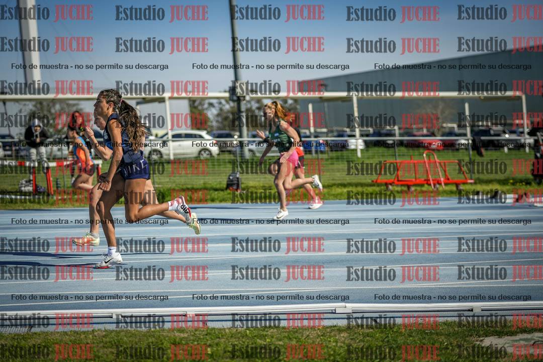 Fotos de los 100 m llanos de mujeres - U17