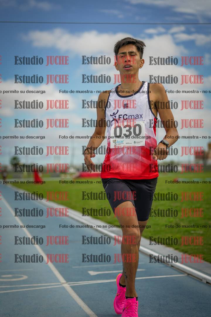 Fotos de los 1000 m llanos de varones